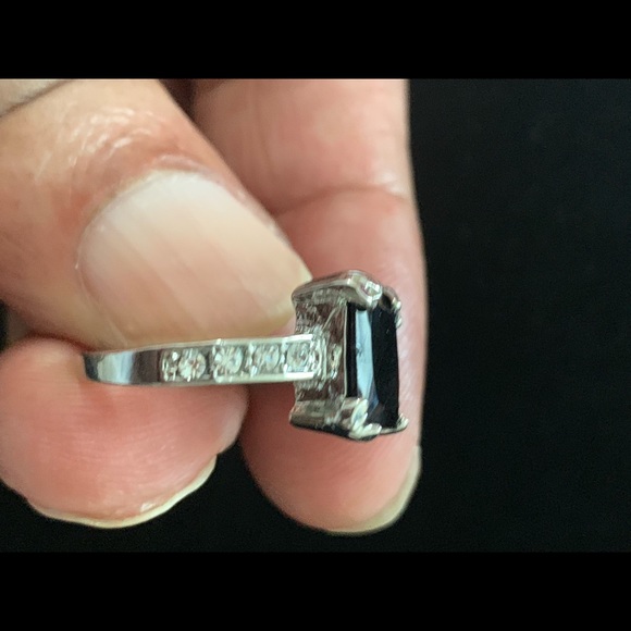 Ring - Picture 4 of 7